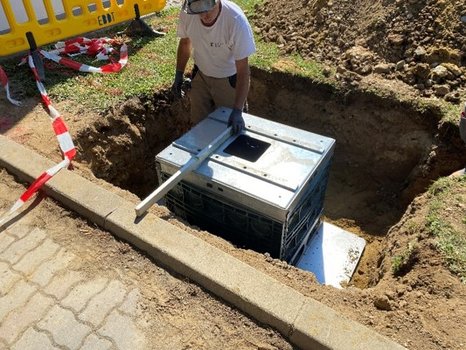 Fundament z tworzywa sztucznego do stacji ładowania pojazdów EK 980